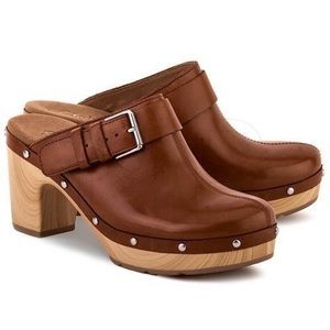 Nutmeg Clarks Artisan Ledella York Slingback Clogs